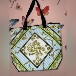 Victoria Secret Elegant Insulated Beach Bag